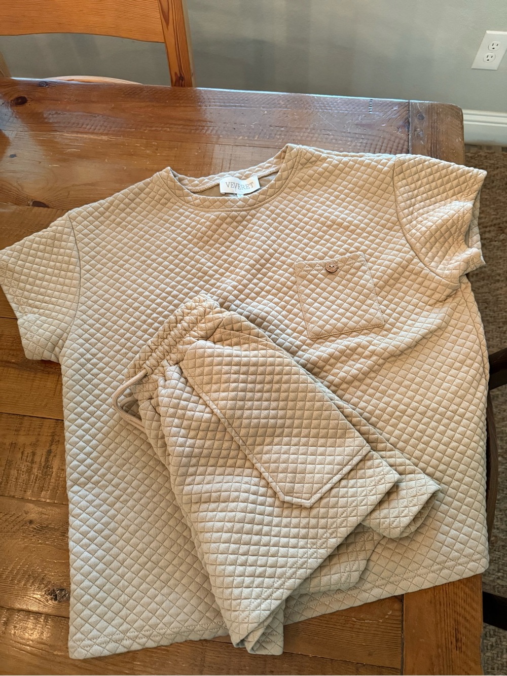 Velvet beige quilted short sleeve top by Velvet - Picture 1 of 4